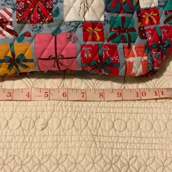 Vera Bradley “Under the Tree” Large Travel Duffel & Hanging Travel Organizer set - Picture 7 of 9